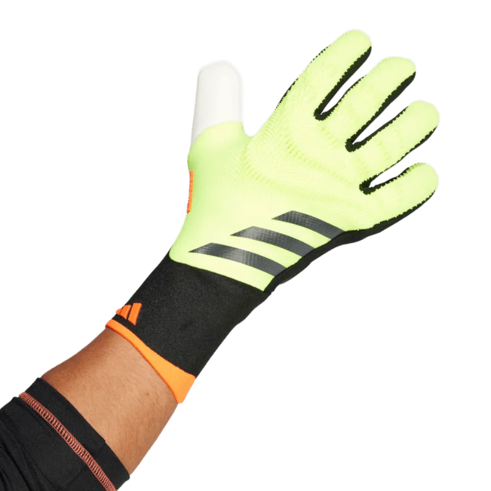 Adidas Predator Pro Goalkeeper Gloves - Image 2